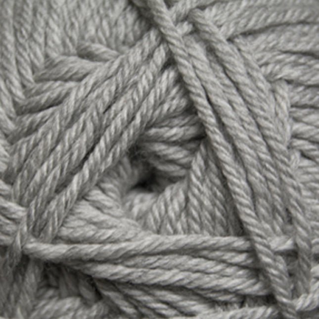 220 Superwash Merino - A Twist of Yarn