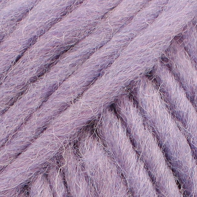 Drops Snow - A Twist of Yarn