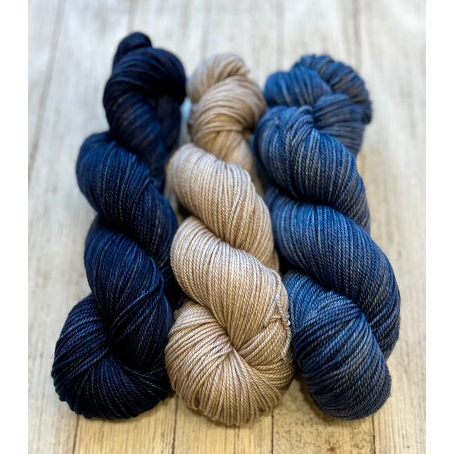 'All About Me Cowl' Kit - (Pattern Not Included)