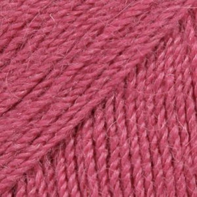 Drops Alpaca - A Twist of Yarn