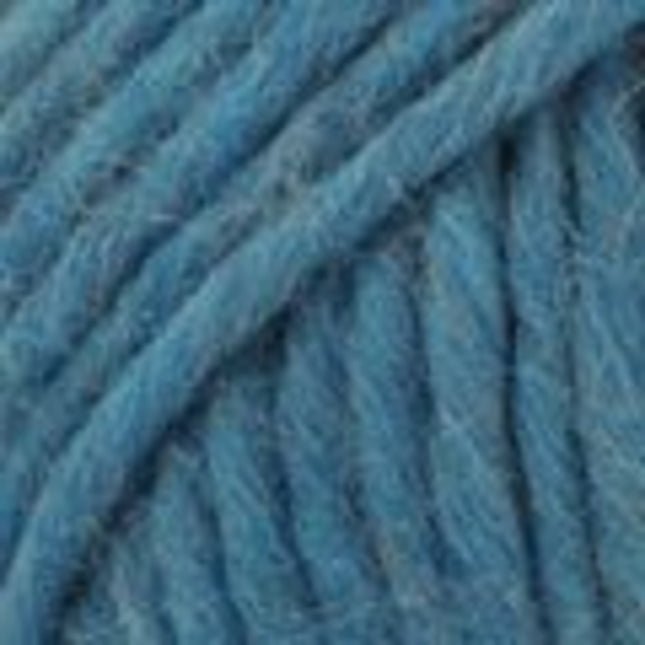 Drops Snow - A Twist of Yarn